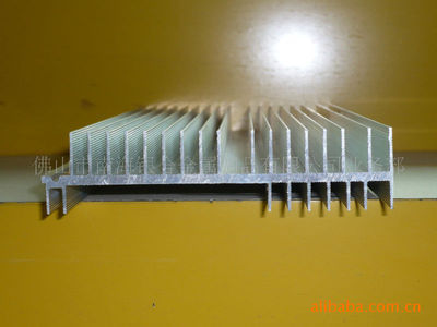 【鋁合金高密齒散熱器產(chǎn)品】價(jià)格,廠家,圖片,佛山市南海銀合金屬制品業(yè)務(wù)部-